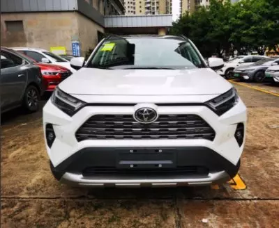 TOYOTA RAV 4