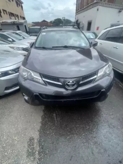 TOYOTA RAV 4