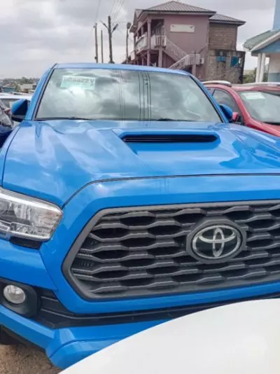 Toyota Tacoma