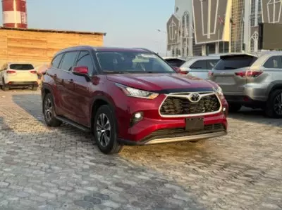 TOYOTA Highlander