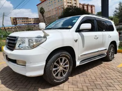 Toyota Landcruiser  V8
