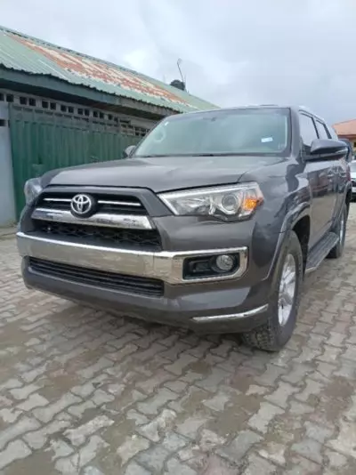 TOYOTA 4Runner