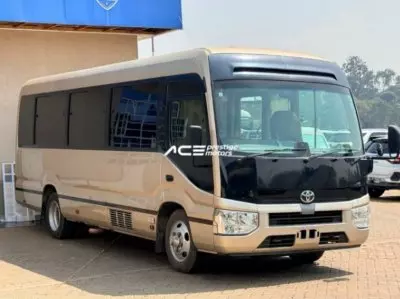 TOYOTA Coaster