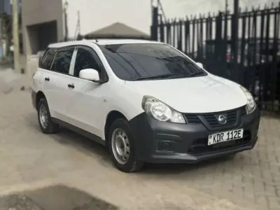 Nissan Advan