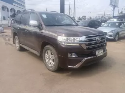 TOYOTA Land Cruiser