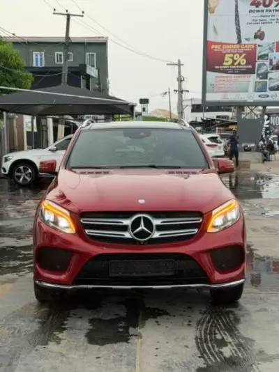 Mercedes-Benz GLE 400