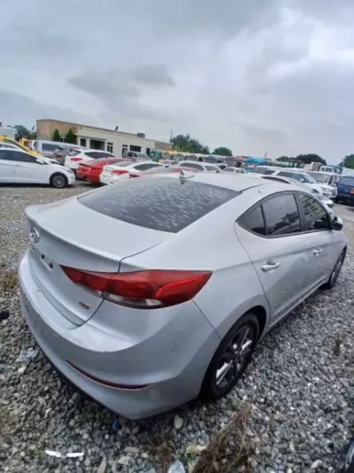 Hyundai Avente