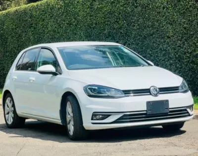 VOLKSWAGEN polo sedadan trend  ba ess