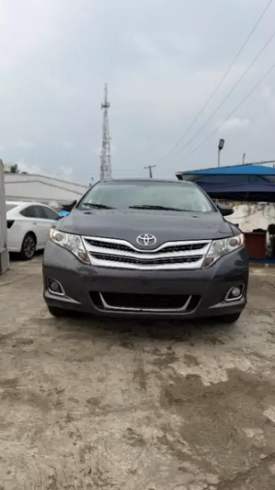 TOYOTA Venza