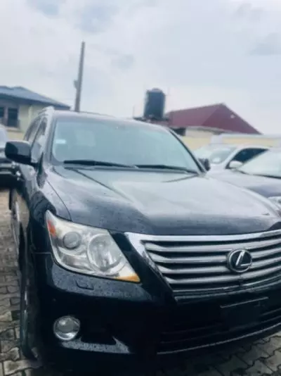Lexus LX 570