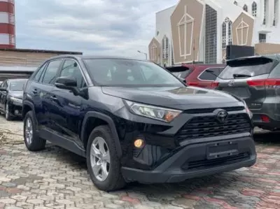 TOYOTA RAV 4