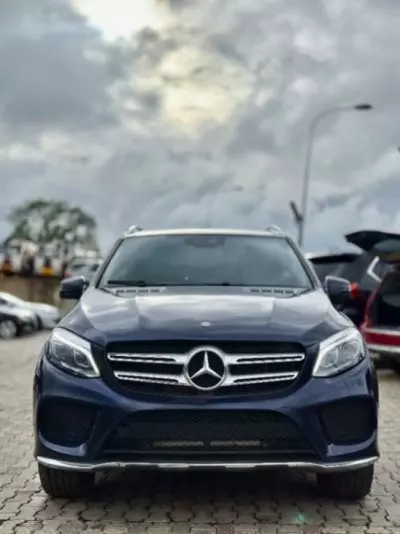 Mercedes-Benz GLE 400