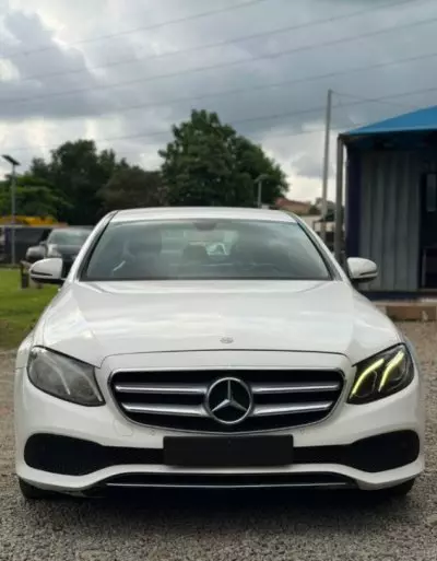 Mercedes-Benz E350