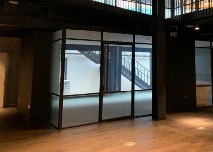 Interior box partition for commercial building 