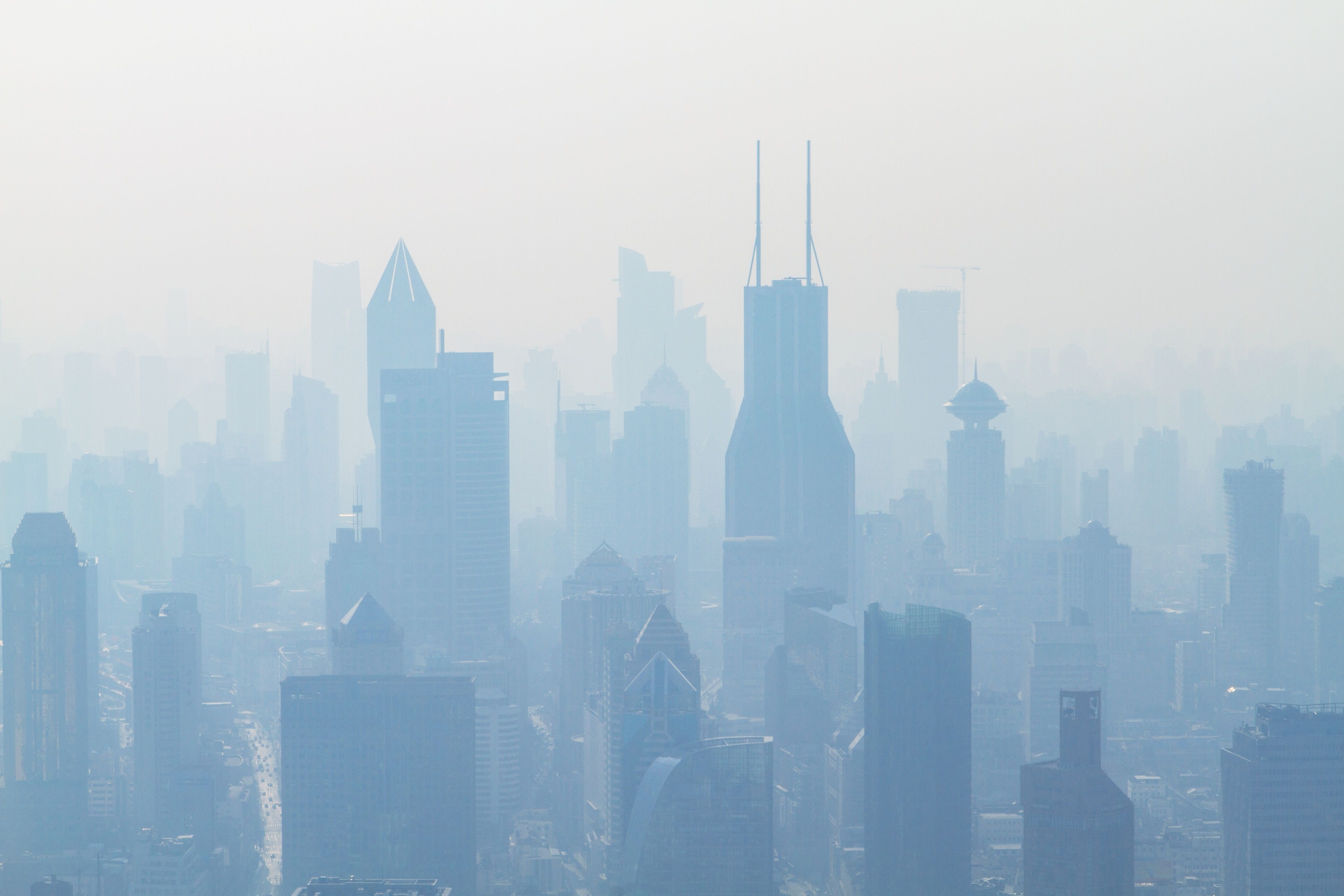 holger-link-748973-unsplash Air pollution