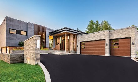 Cobble Beach Home: Contemporary Coastal