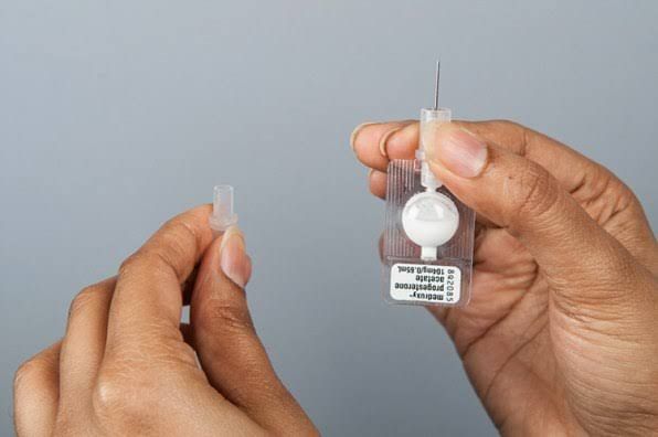 LONG-ACTING REVERSIBLE CONTRACEPTIVES: PARENTERAL MEDROXYPROGESTERONE AND THE NORPLANT SYSTEM