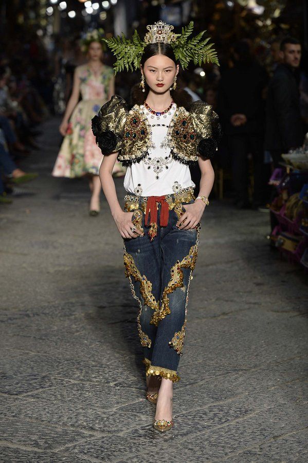 07-dolce-and-gabbana-alta-moda-2016