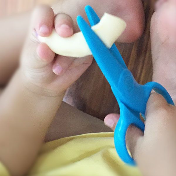 Children's Scissors Left Hand 13cm Round Tip — Oskar's Wooden Ark