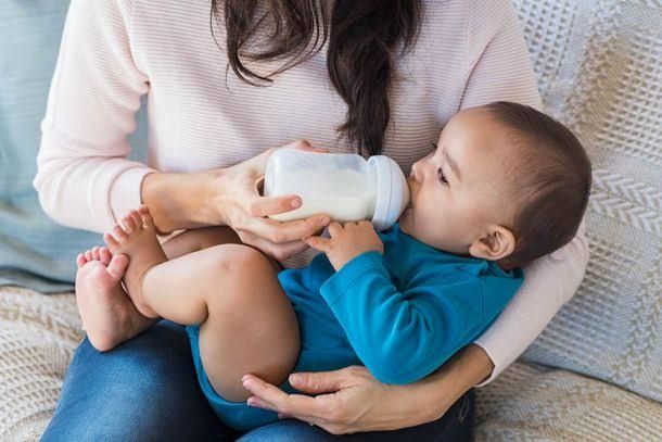 A COMPREHENSIVE GUIDE TO INFANT NUTRITION AND FORMULA A COMPREHENSIVE GUIDE TO INFANT NUTRITION AND FORMULA