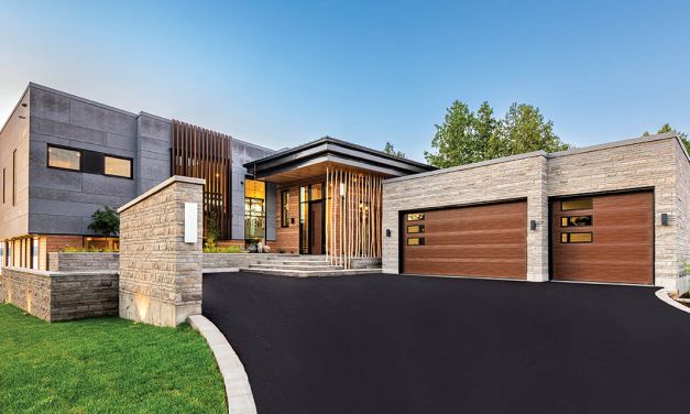 Cobble Beach Home: Contemporary Coastal