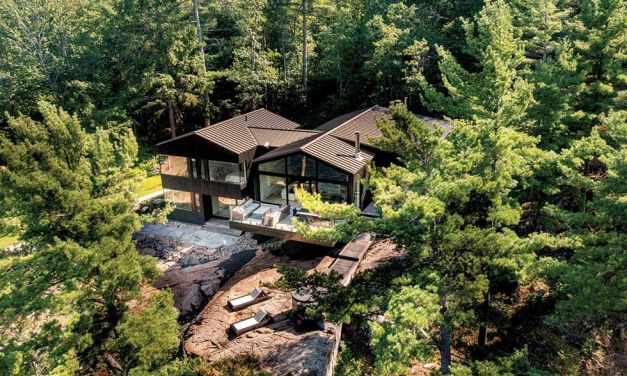 Rock, Water & Wood – Georgian Bay Contemporary Cottage