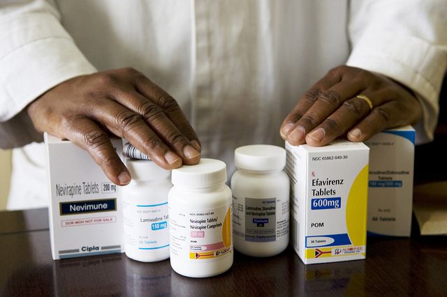 MANAGING HIV WITH ANTIRETROVIRAL DRUGS: TIPS FOR OPTIMAL HEALTH