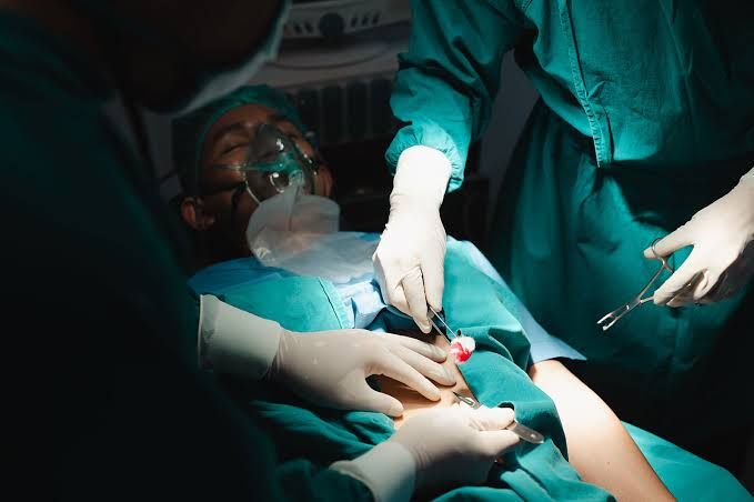 PREVENTING INFECTION IN SURGICAL PRACTICE: TIPS AND STRATEGIES PREVENTING INFECTION IN SURGICAL PRACTICE: TIPS AND STRATEGIES