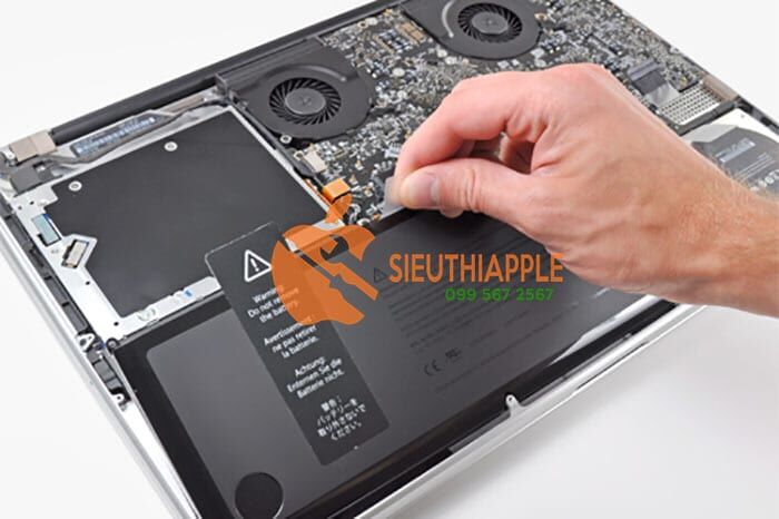Thay pin Macbook