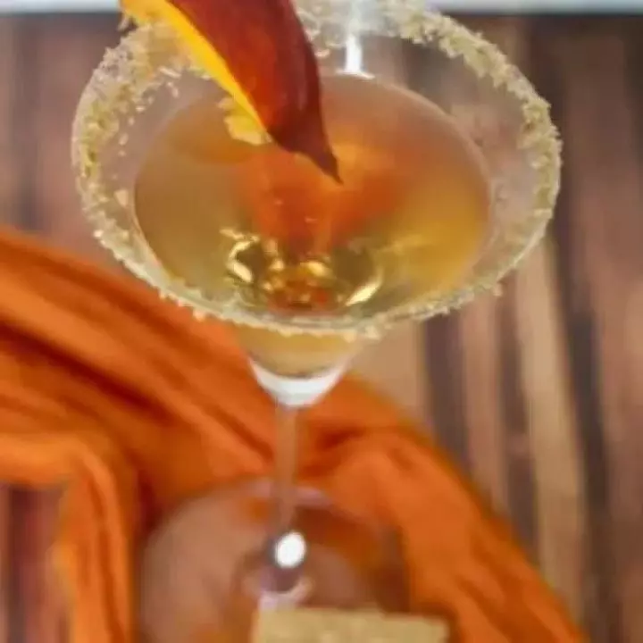 Peach Cobbler Martini