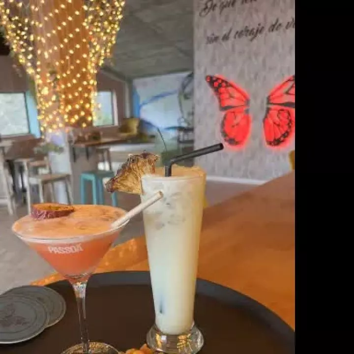 ESTRELLA PORNO MARIPOSA