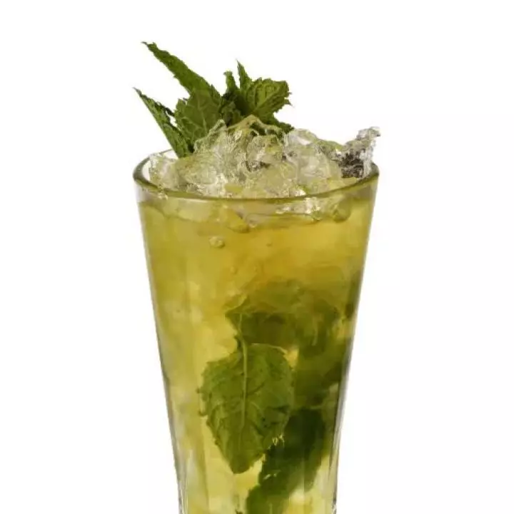 Suzepect Swizzle