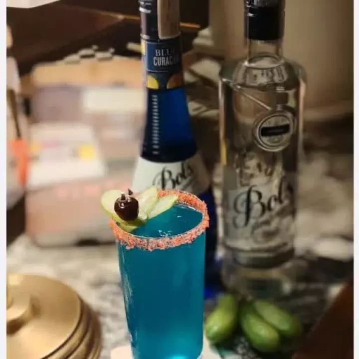 Blue Averrhoa