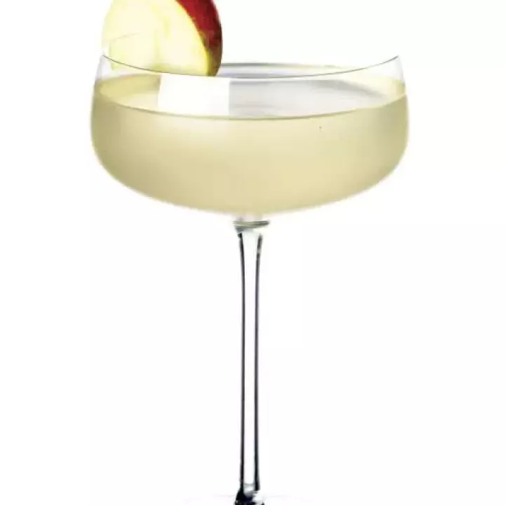 Apple Martini (with apple schnapps)