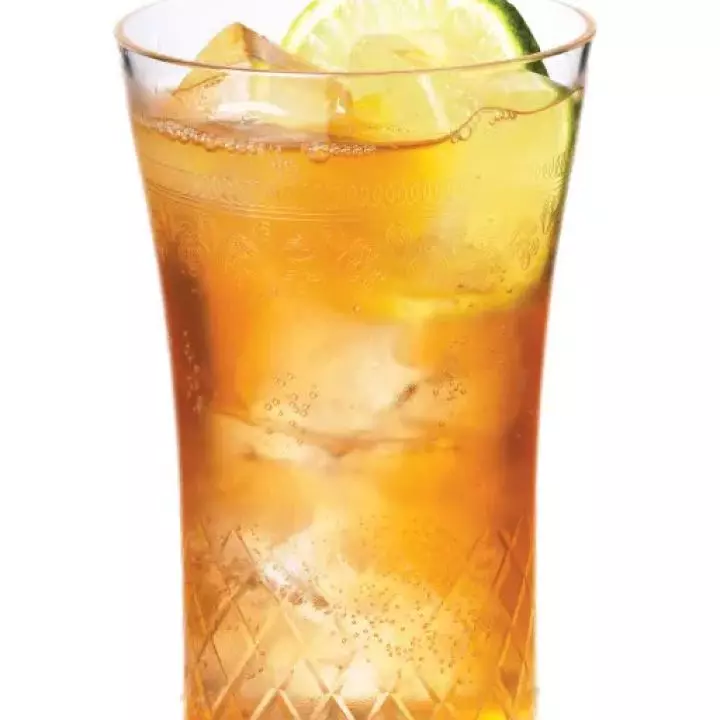 Pink Gin & Tonic