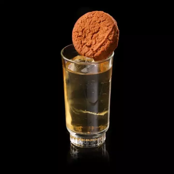 Knock Almond Highball