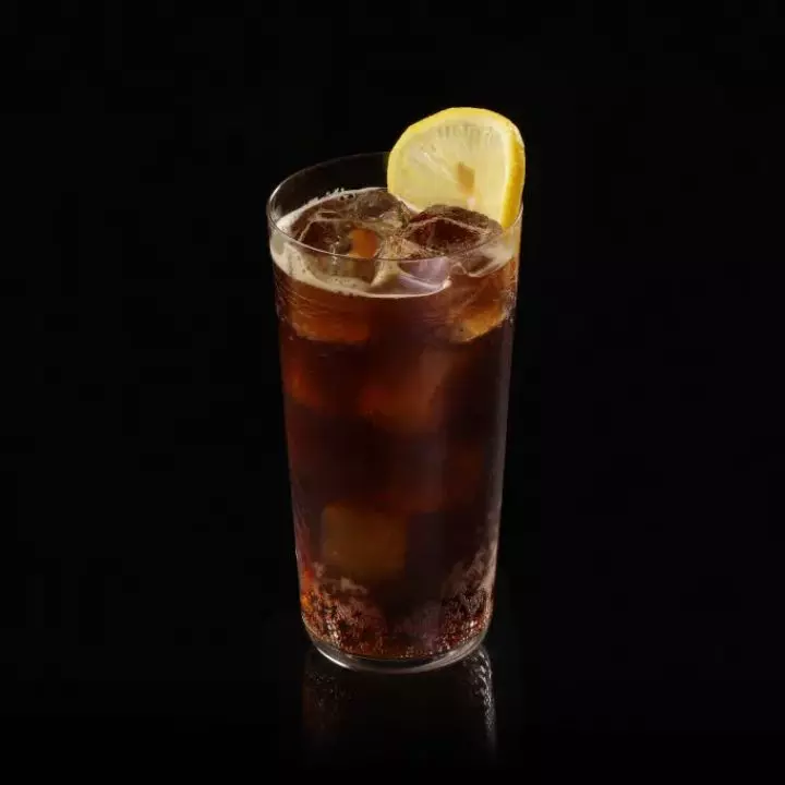 Fernet con Coca (Fernet with Coke)