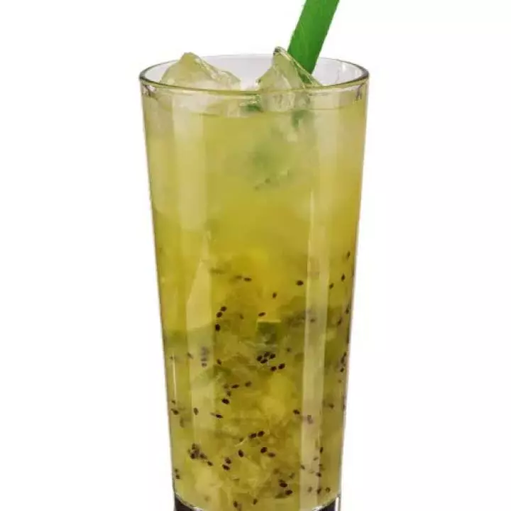 French Kiwi & Apple Caipirinha