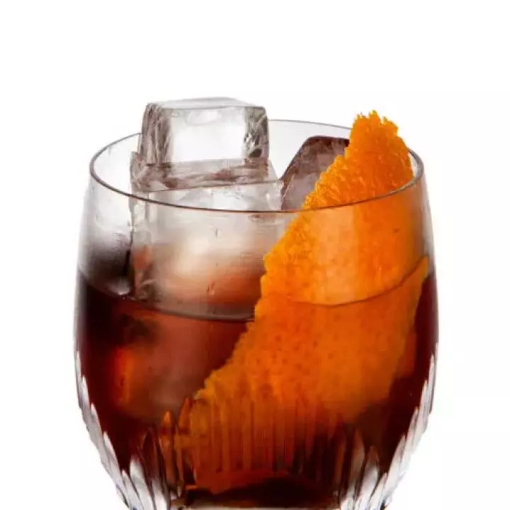 A L'Ancienne du Bois (A woody Old Fashioned)