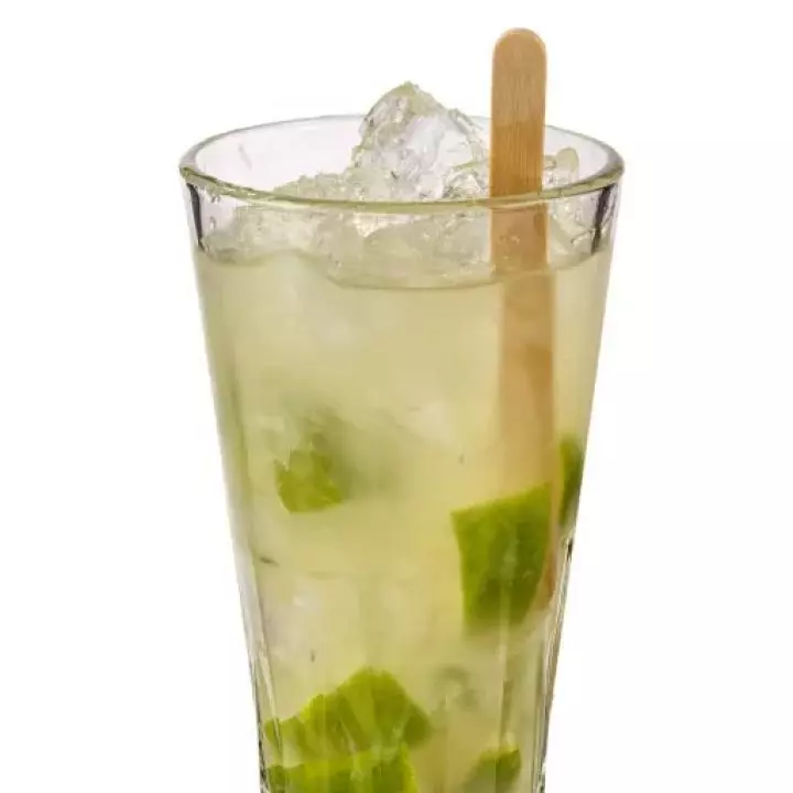 Caipirinha (no added sugar & low-calorie)