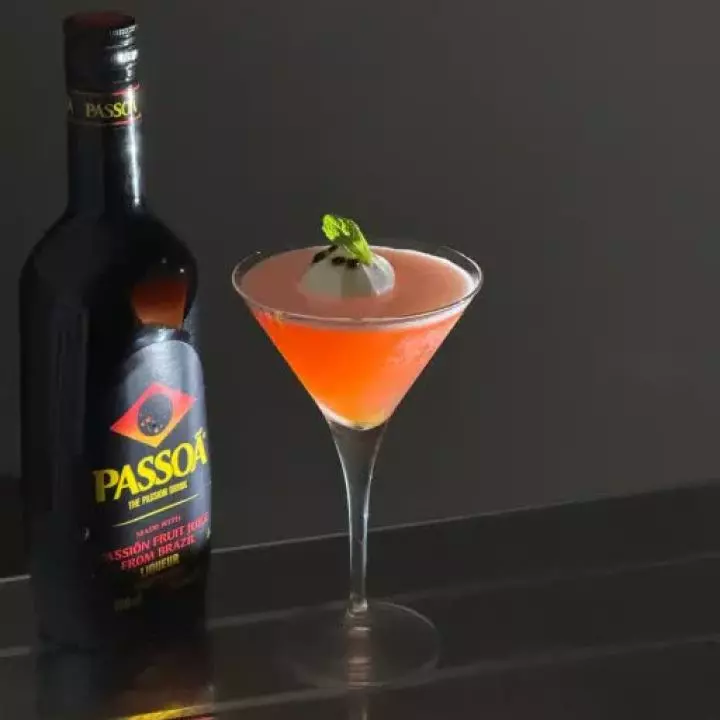 X Lova Martini