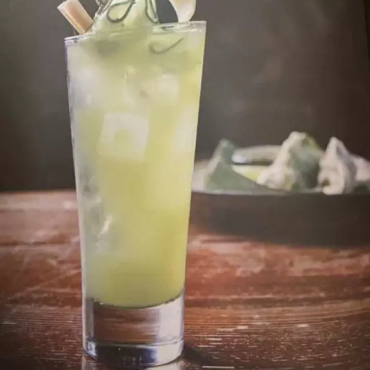 Lemongrass Tom Collins