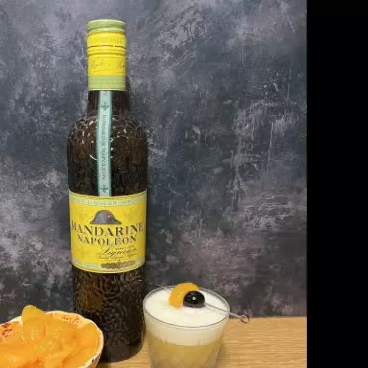 Mandarina Sour
