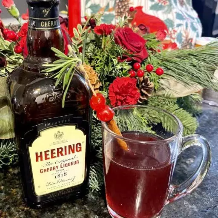 The Parka (hot toddy)