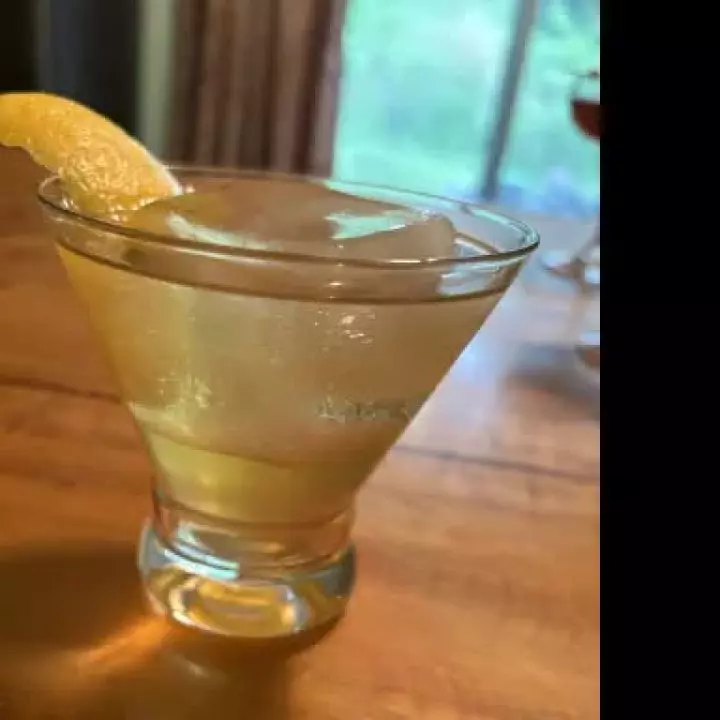 Spring Nectar Gin Daisy