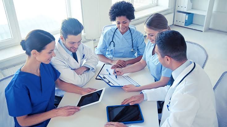 AVOIDING ETHICAL OMISSIONS IN MEDICAL PRACTICE: A GUIDE FOR PATIENTS AVOIDING ETHICAL OMISSIONS IN MEDICAL PRACTICE: A GUIDE FOR PATIENTS