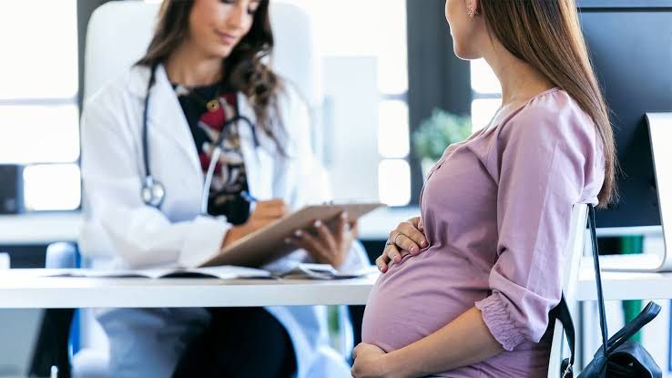 OVERCOMING CHALLENGES: COPING WITH CARDIAC DISEASES WHILE PREGNANT