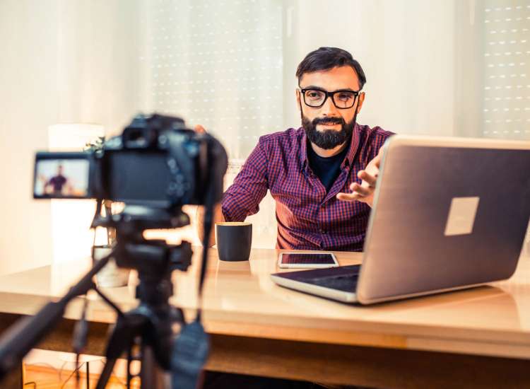 5 Ways Social Media Videos Will Benefit Your B2B Business in 2020