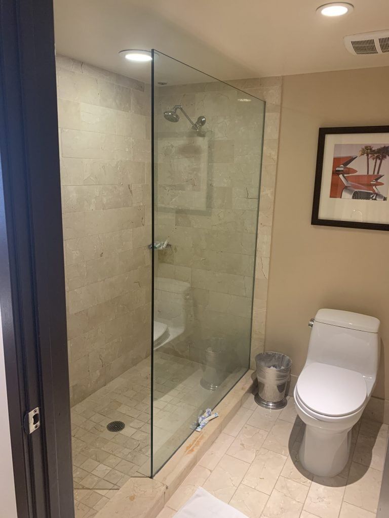 Palm Springs diary, hotel bathroom