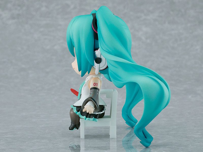 Nendoroid Swacchao! Hatsune Miku NT: Akai Hane Central Community Chest of Japan Campaign Ver.